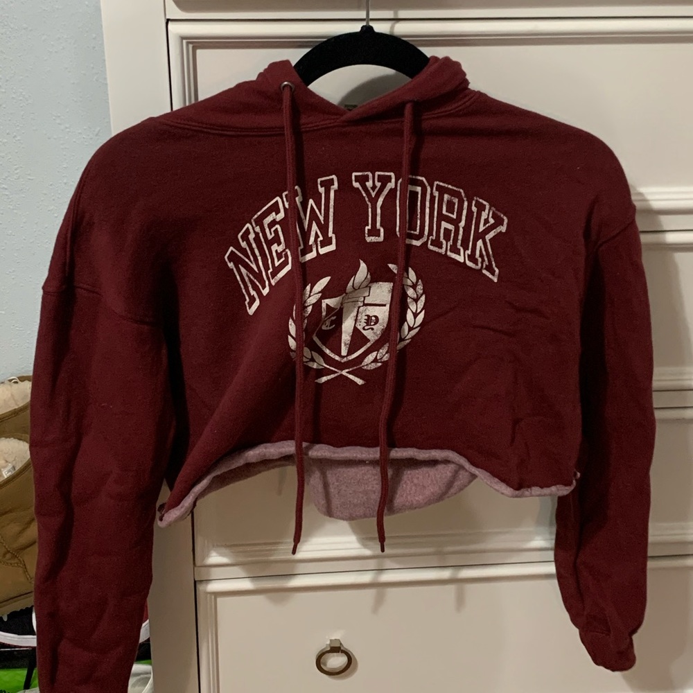 crop top New York sweater